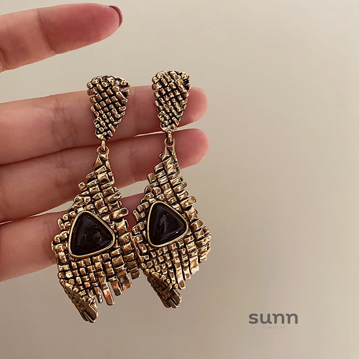 Nona Baroque Braided Earrings [9X1ES8C3]