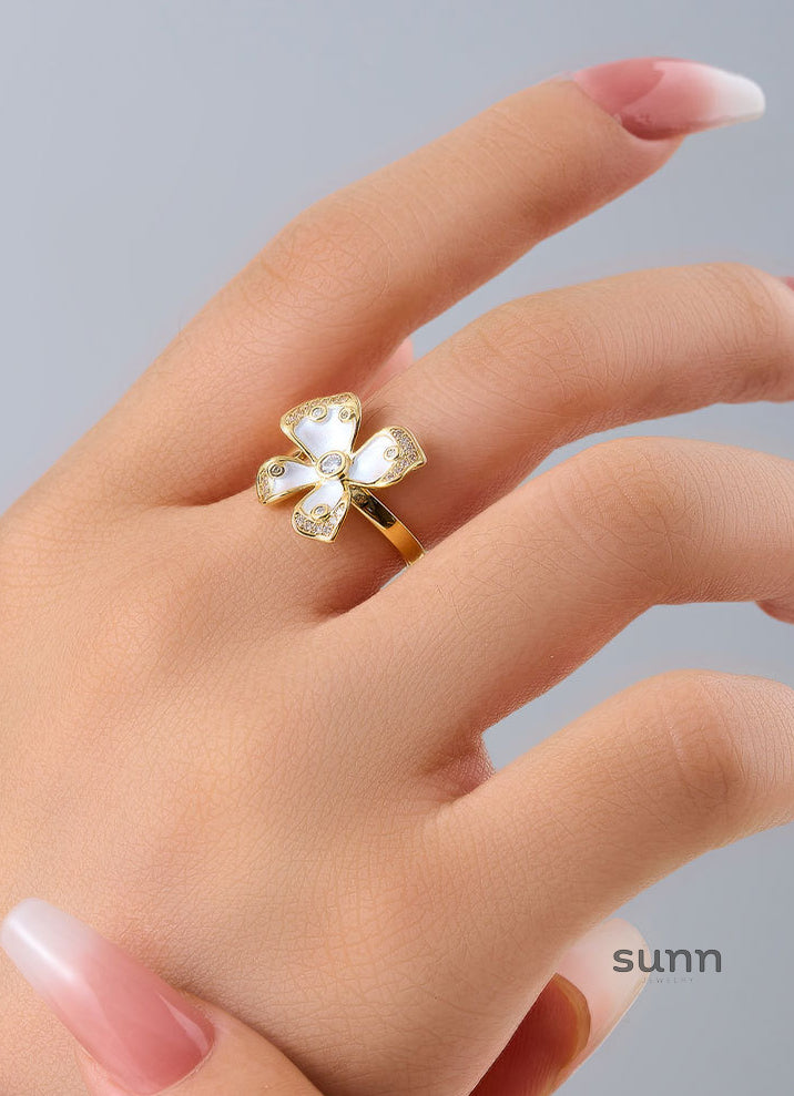 Nona Floral Enamel Ring [TU9BI7PS]