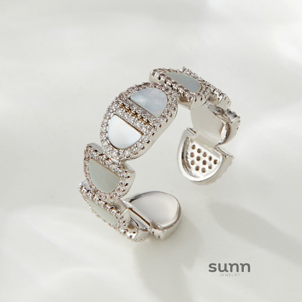 Noora Mother-of-Pearl Open Ring [WZAIFFBX]