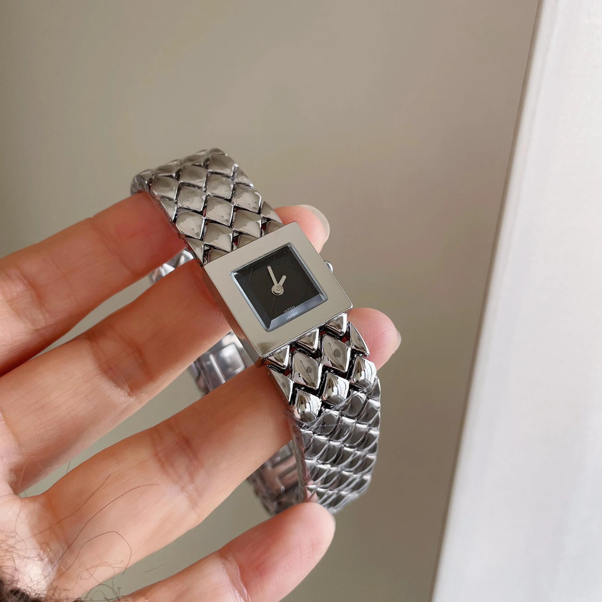Nour Vintage Square Watch
