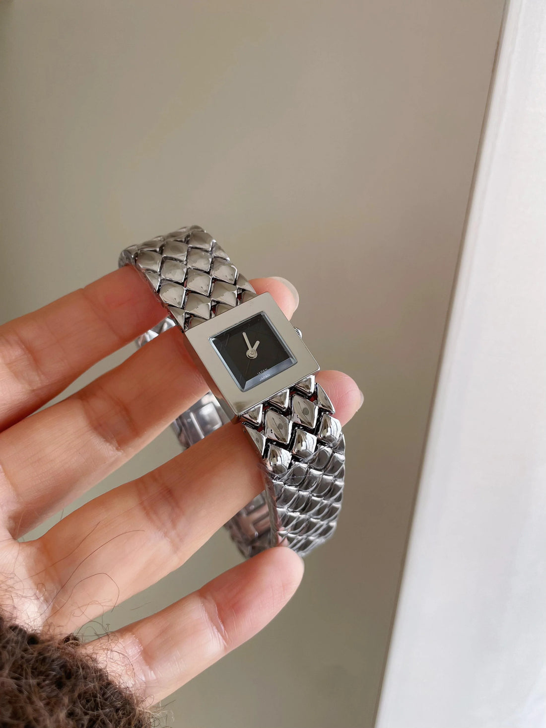 Nour Vintage Square Watch