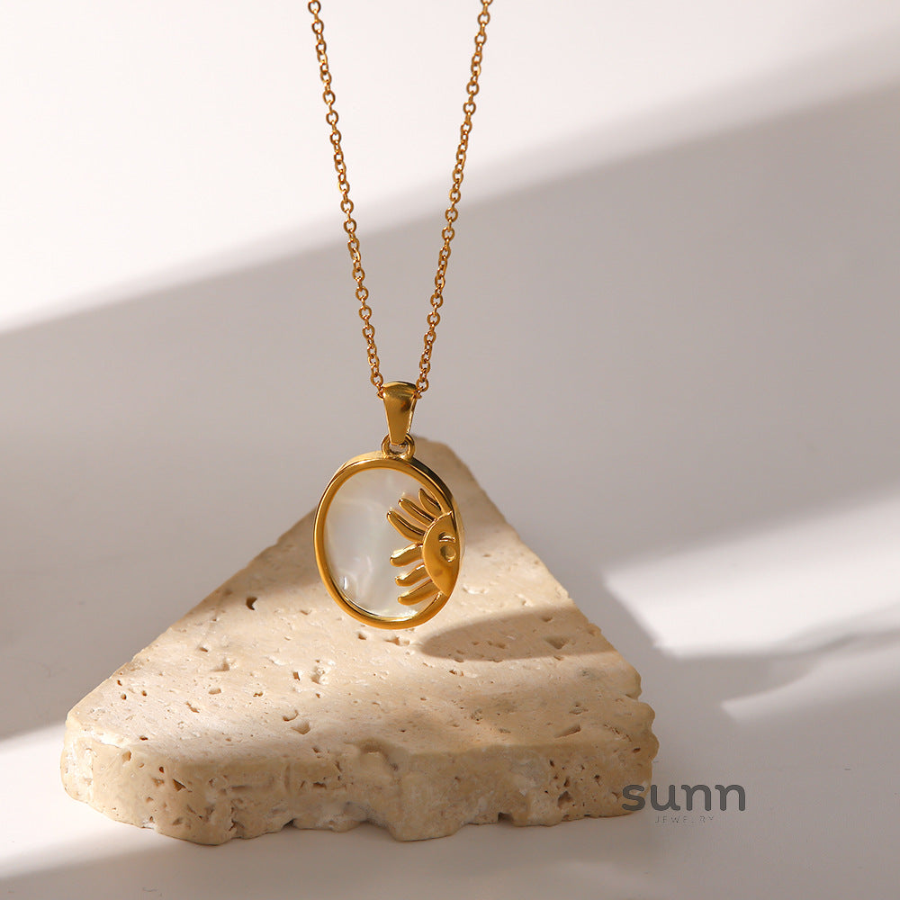 Nova Celestial Pendant Necklace [QDS8F0L1]