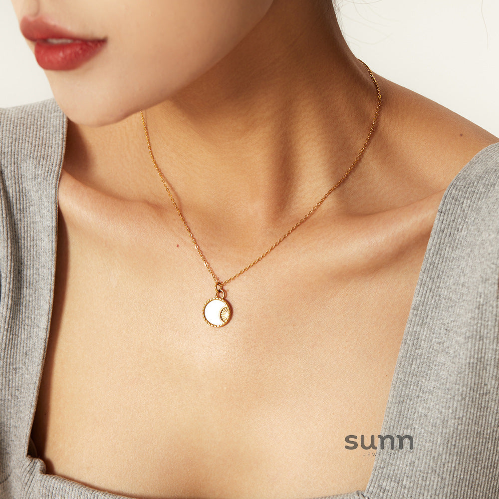 Nova Celestial Pendant Necklace [5TVARX6P]