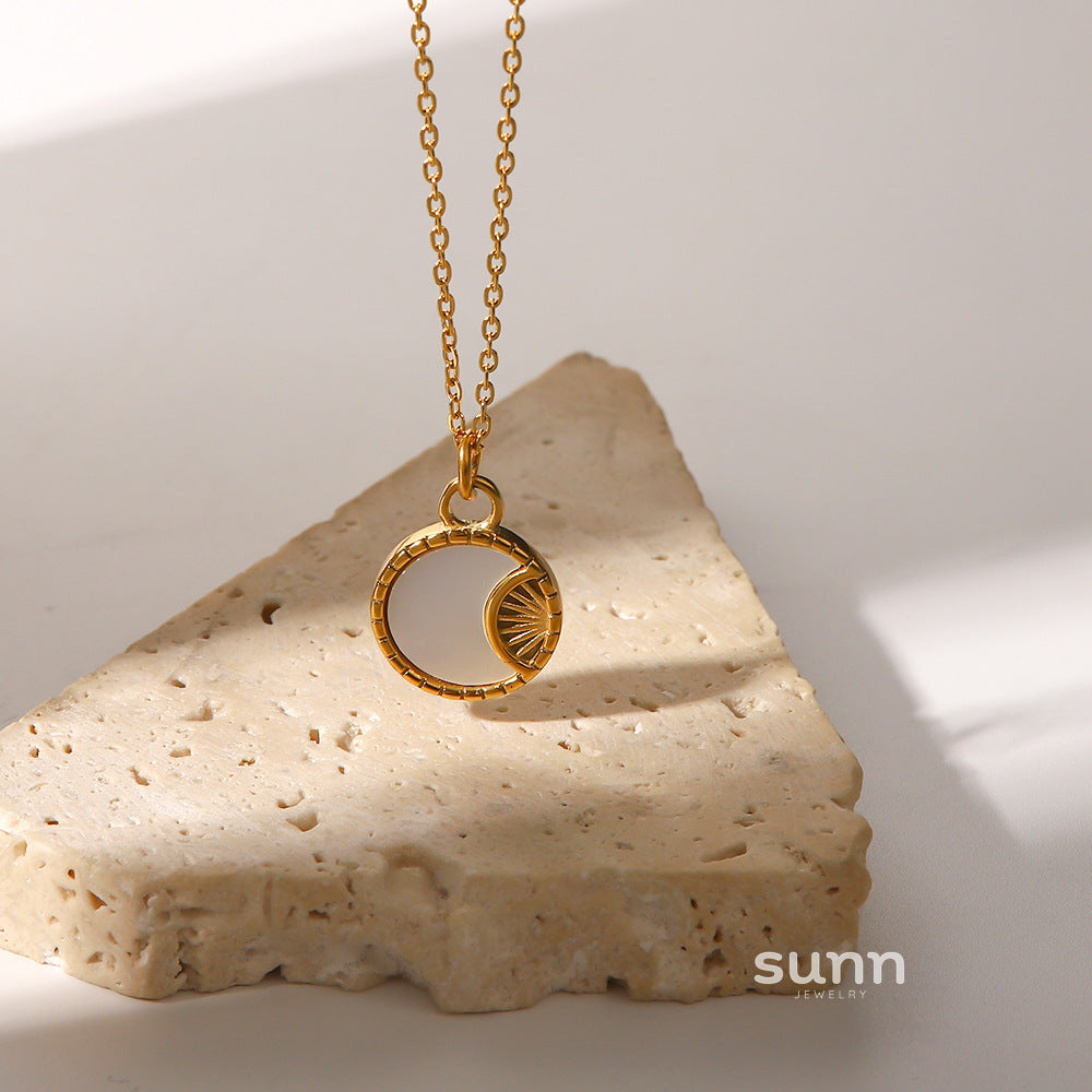 Nova Celestial Pendant Necklace [CAOYUPVO]