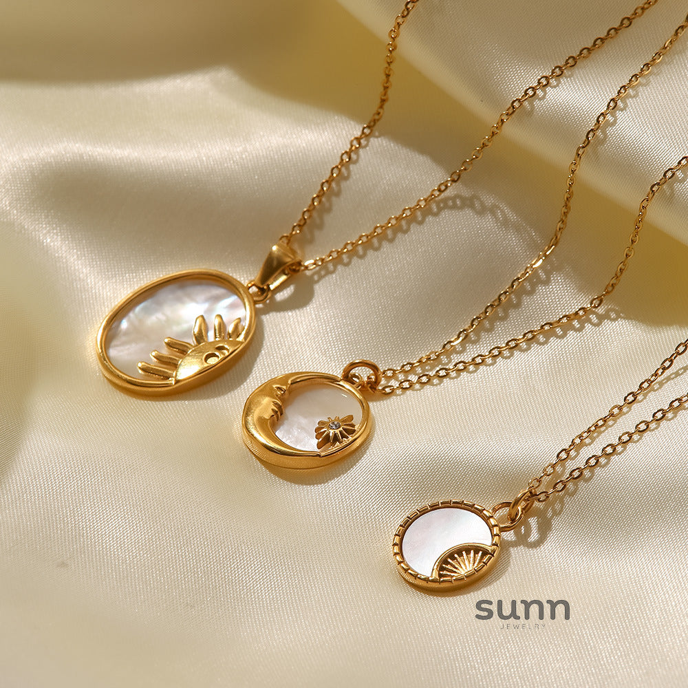 Nova Celestial Pendant Necklace [1BUXEESH]