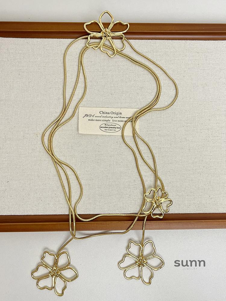Novalie Bloom Pendant Necklace [IR27KM1R]