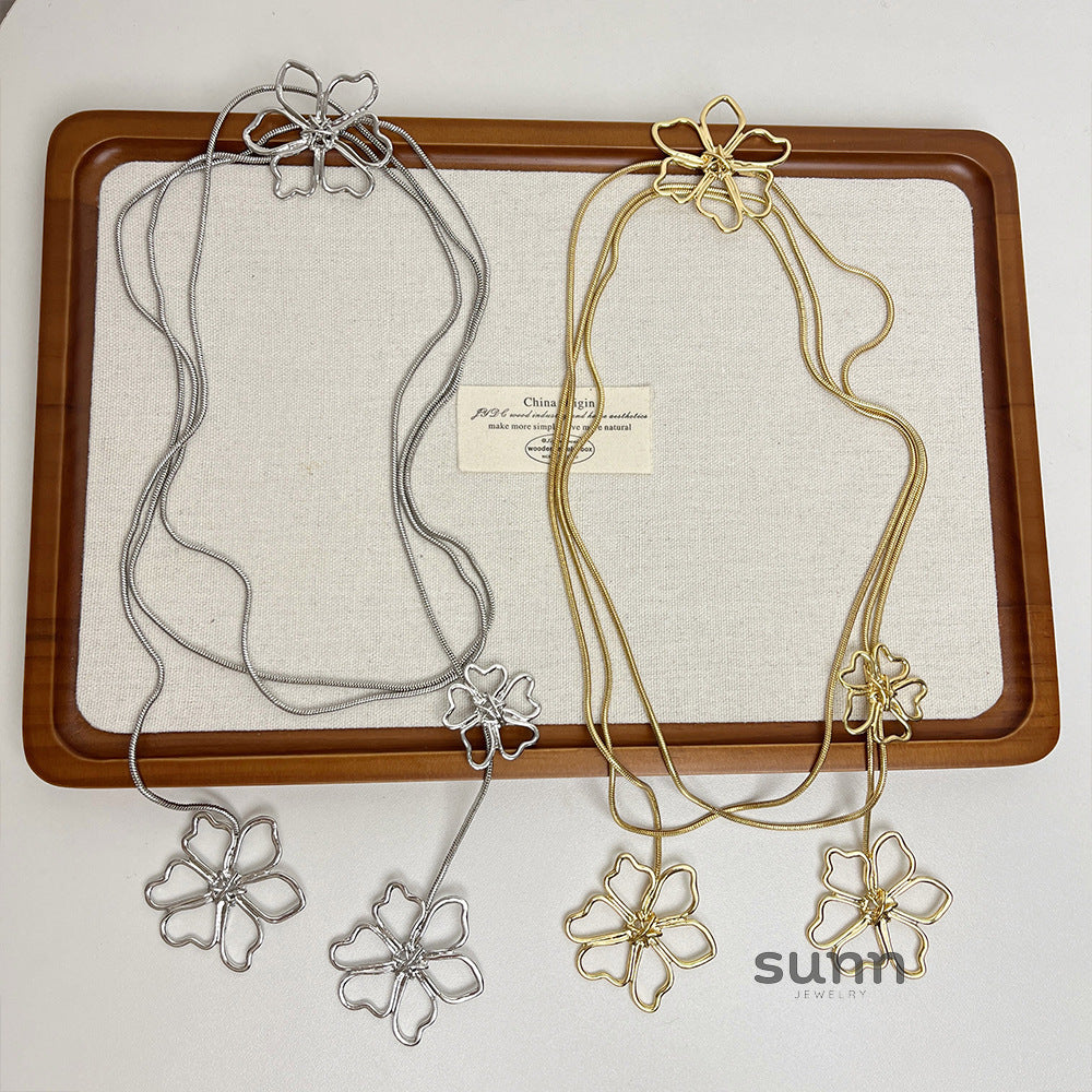 Novalie Bloom Pendant Necklace [QRWR6G25]