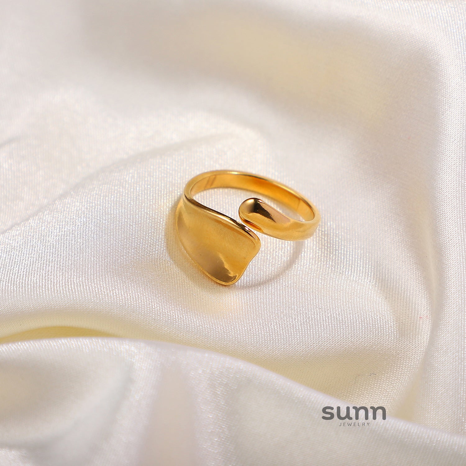 November Abstract Open Ring [5EIPC4ET]