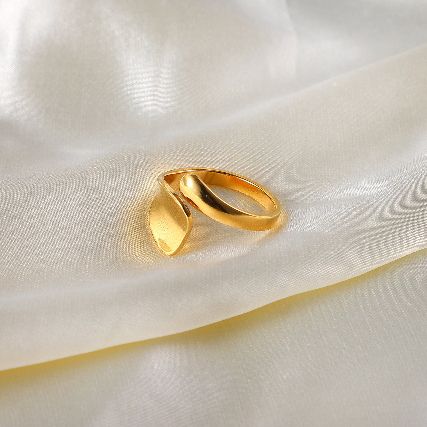 November Abstract Open Ring [MRLSO68B]