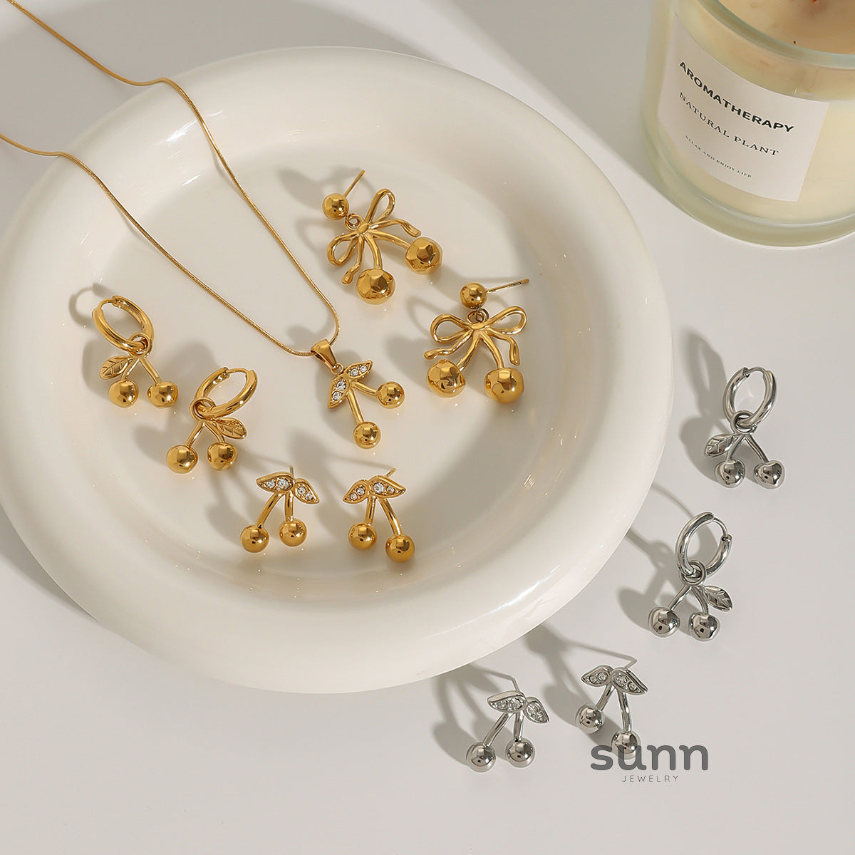 Nuha Cherry Charm Necklace Set [CRX8GC1Q]