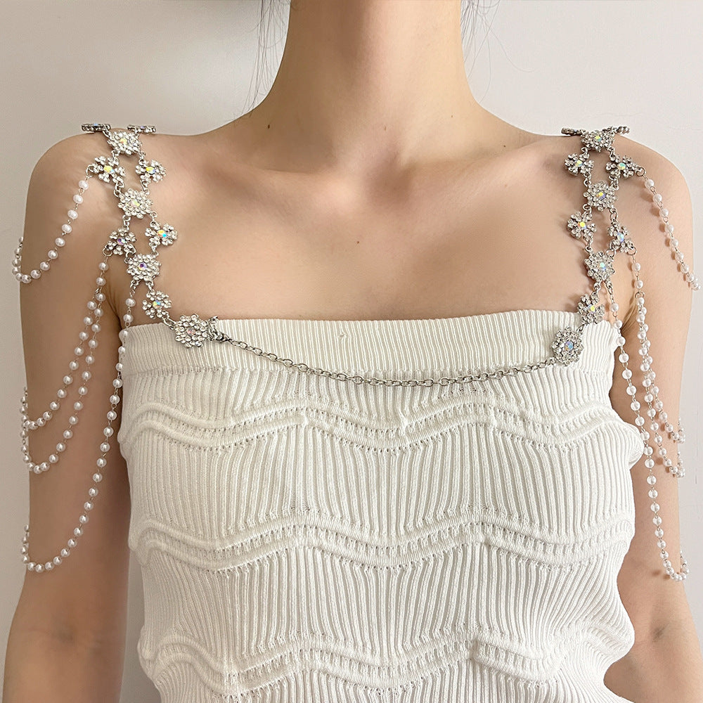 Nuha Rhinestone Pearl Shoulder Chain [2YI5ZM4Q]