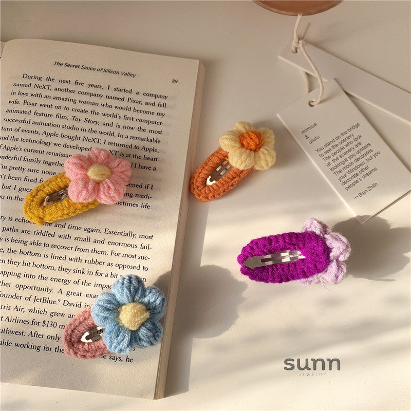 Nyah Petite Floral Hair Clip [VLBG14HZ]