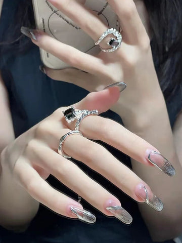 Nyomi Sculpted Titanium Ring