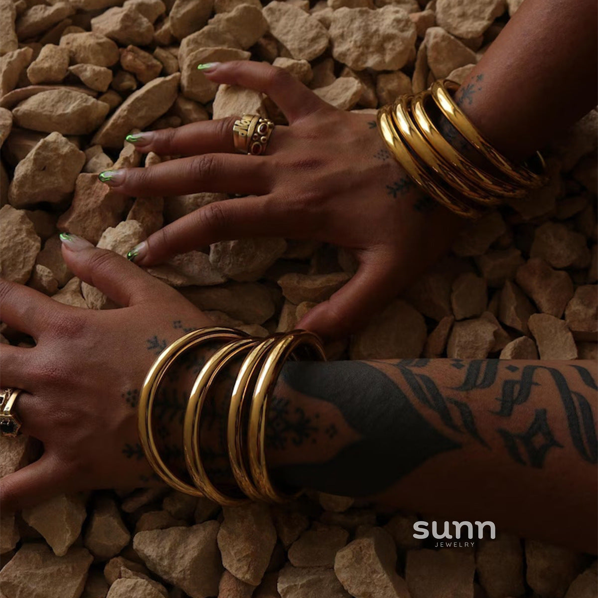 Nyomi Sleek Bangle [WVXJ5DVT]