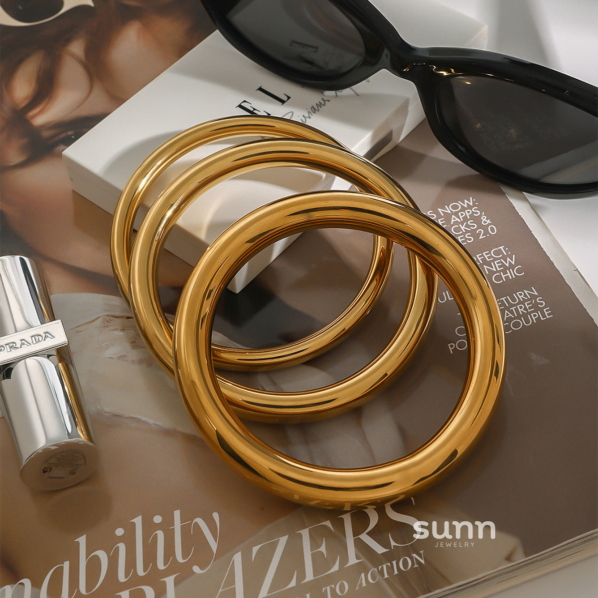 Nyomi Sleek Bangle [V50MMDRH]