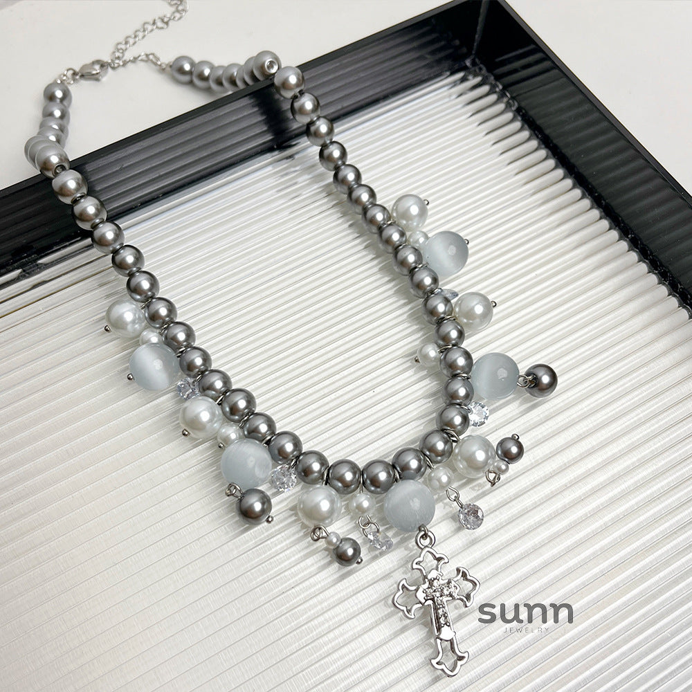 Oaklee Gray Pearl Cross Choker [R2I9LBUS]