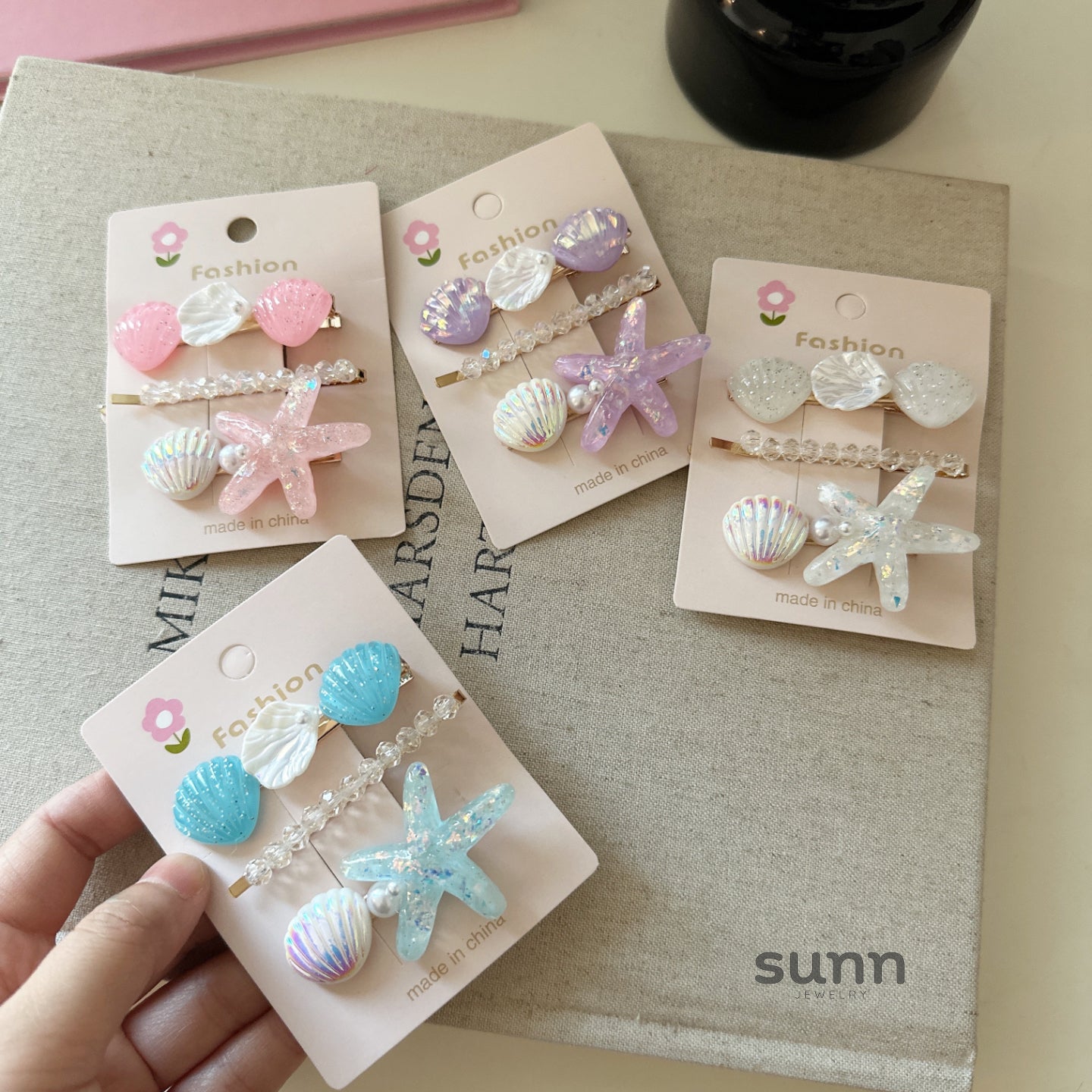 Oaklyn Iridescent Starfish Hair Clip [ZHB1A8U3]