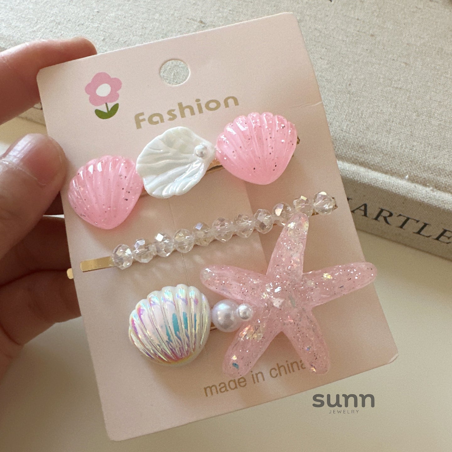 Oaklyn Iridescent Starfish Hair Clip [96Q3OJUG]