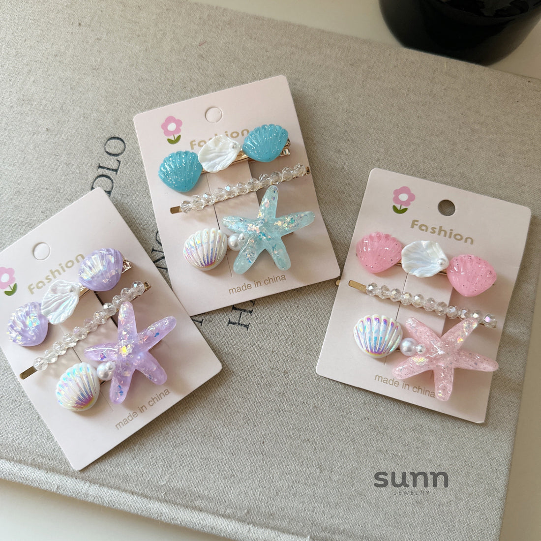 Oaklyn Iridescent Starfish Hair Clip [2VYZQE5S]