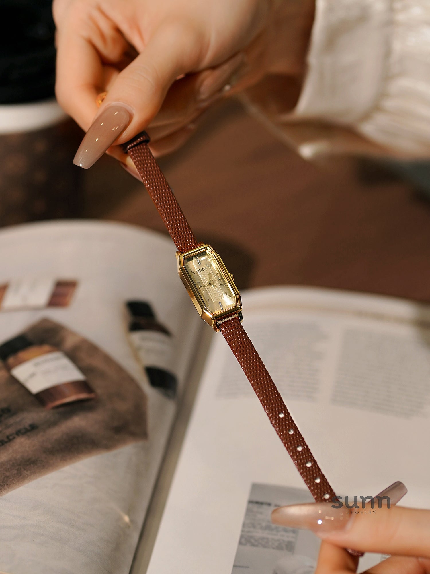 Oaklyn Petite Rectangle Watch [3LX8TMBJ]