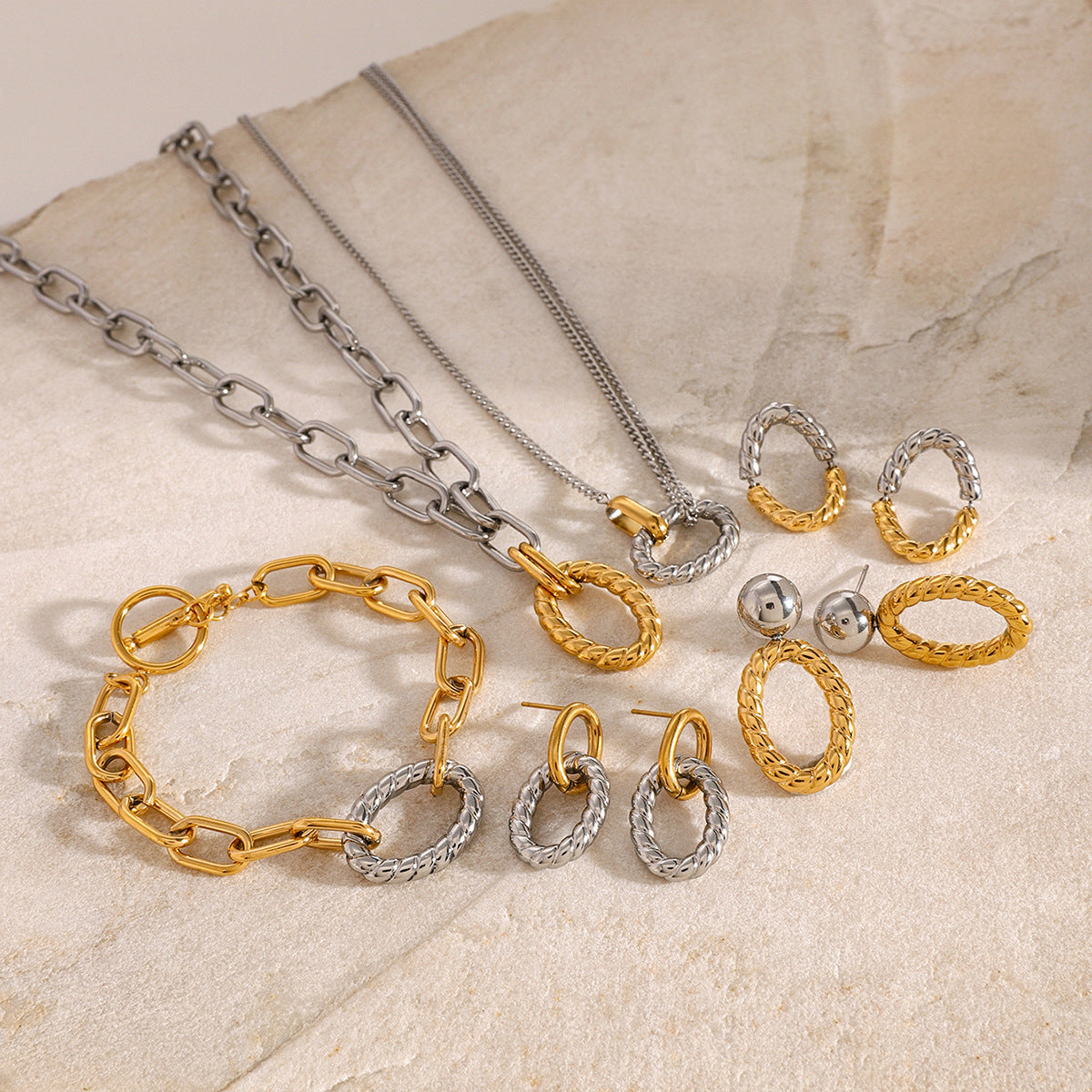 Oaklyn Twisted Geometric Jewelry [4DP15BNT]