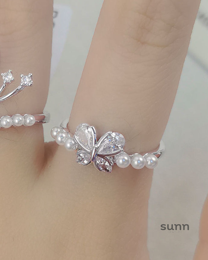 Odette Butterfly Open Ring [IKCFR7XT]