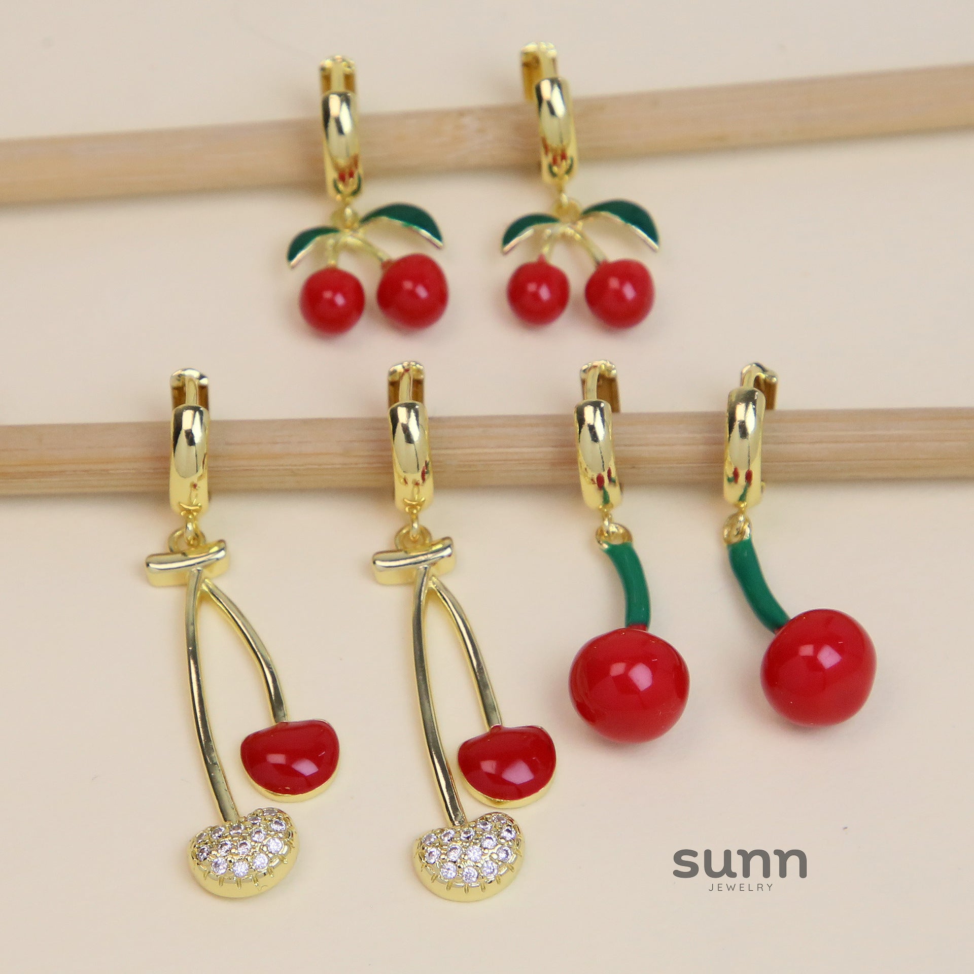 Olivia Strawberry Drop Earrings [FJJYNV2F]