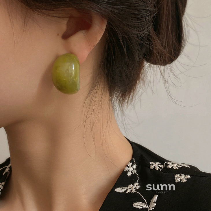 Ollie Fluid Acrylic Earrings [1NURARX5]