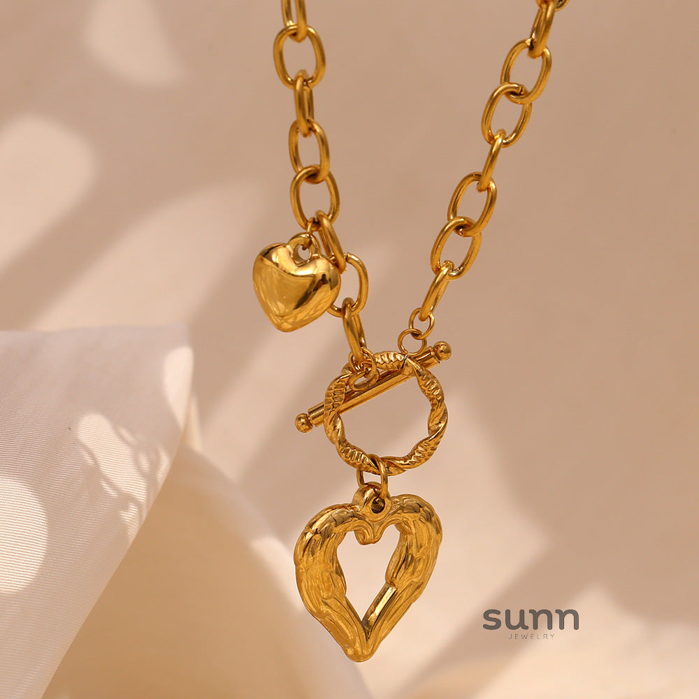 Olympia Heart Toggle Necklace [YLNBCY4K]