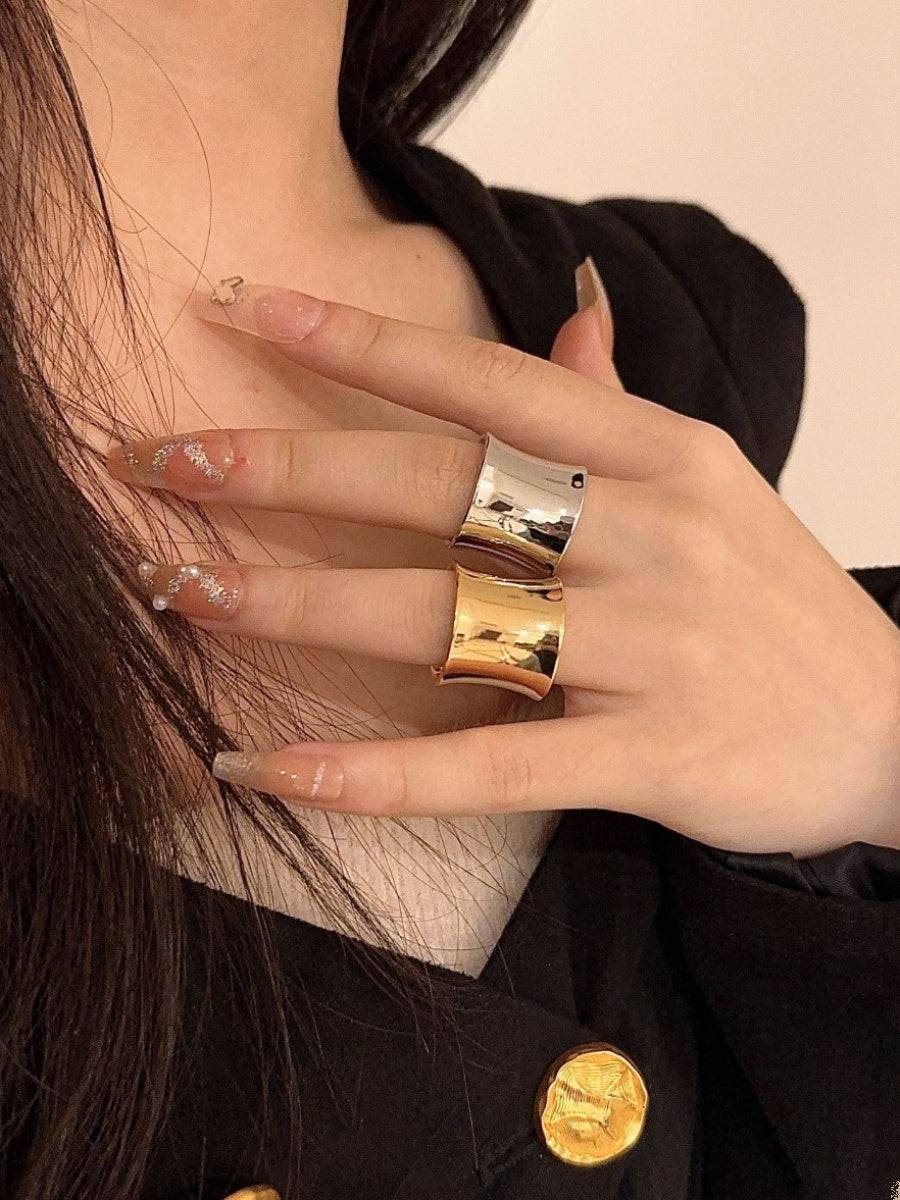 Onyx Sculptural Open Ring [MQX94P0Y]
