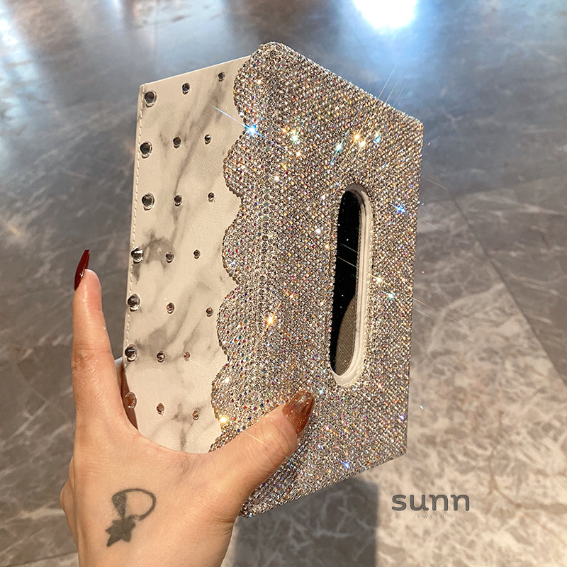Ophelia Diamond Tissue Box [9XPBSILJ]