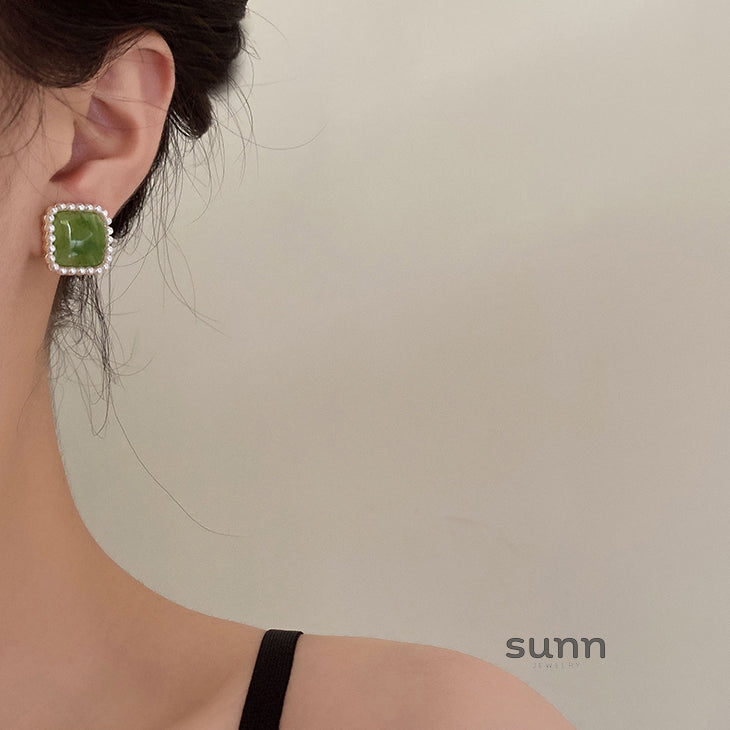 Ophelia Pearl Geometric Stud Earrings [FP0V3P8S]