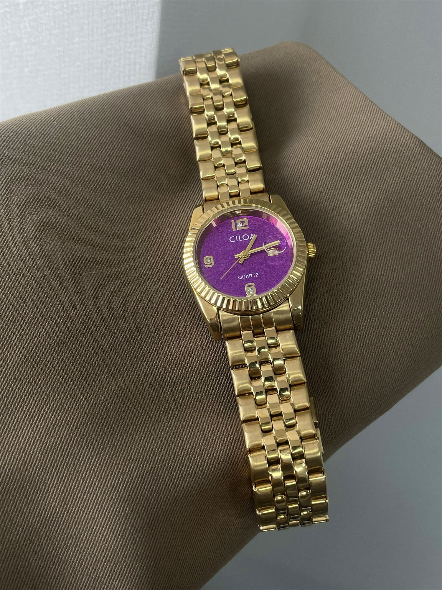 Ora Luxe Round Watch