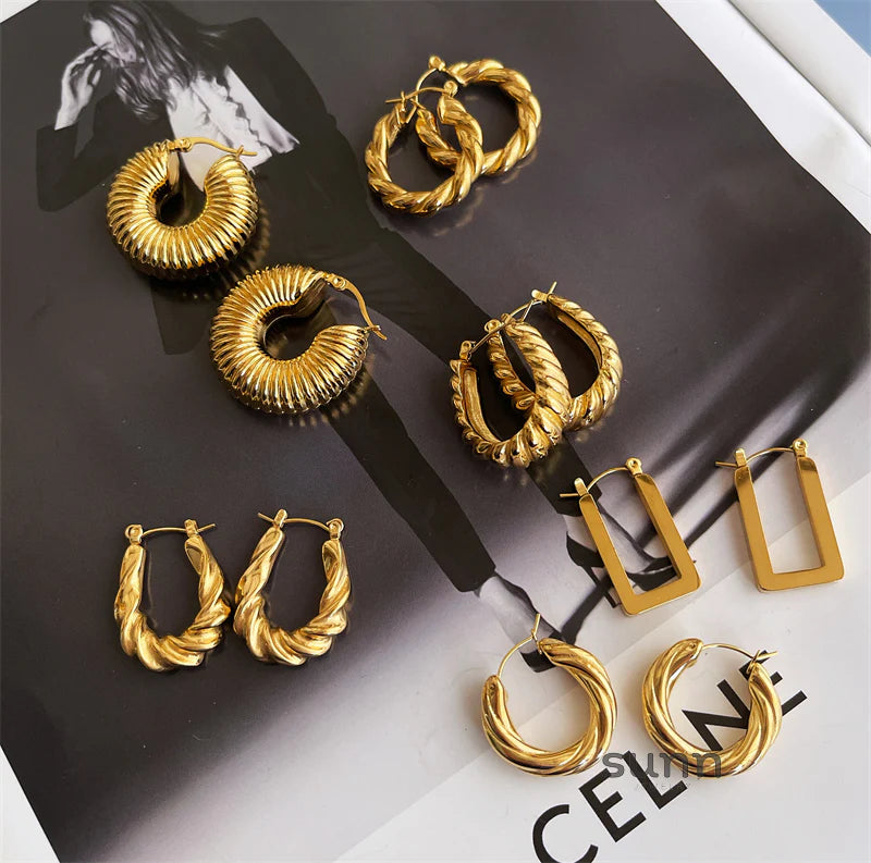 Orianna Geometric Twist Earrings
