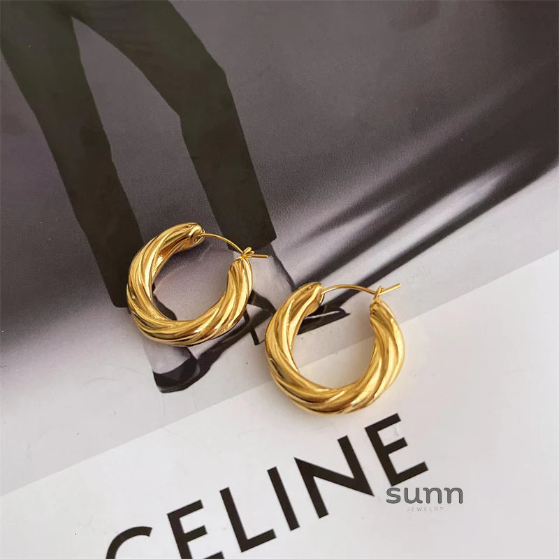 Orianna Geometric Twist Earrings