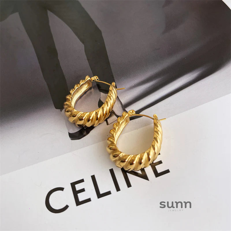Orianna Geometric Twist Earrings