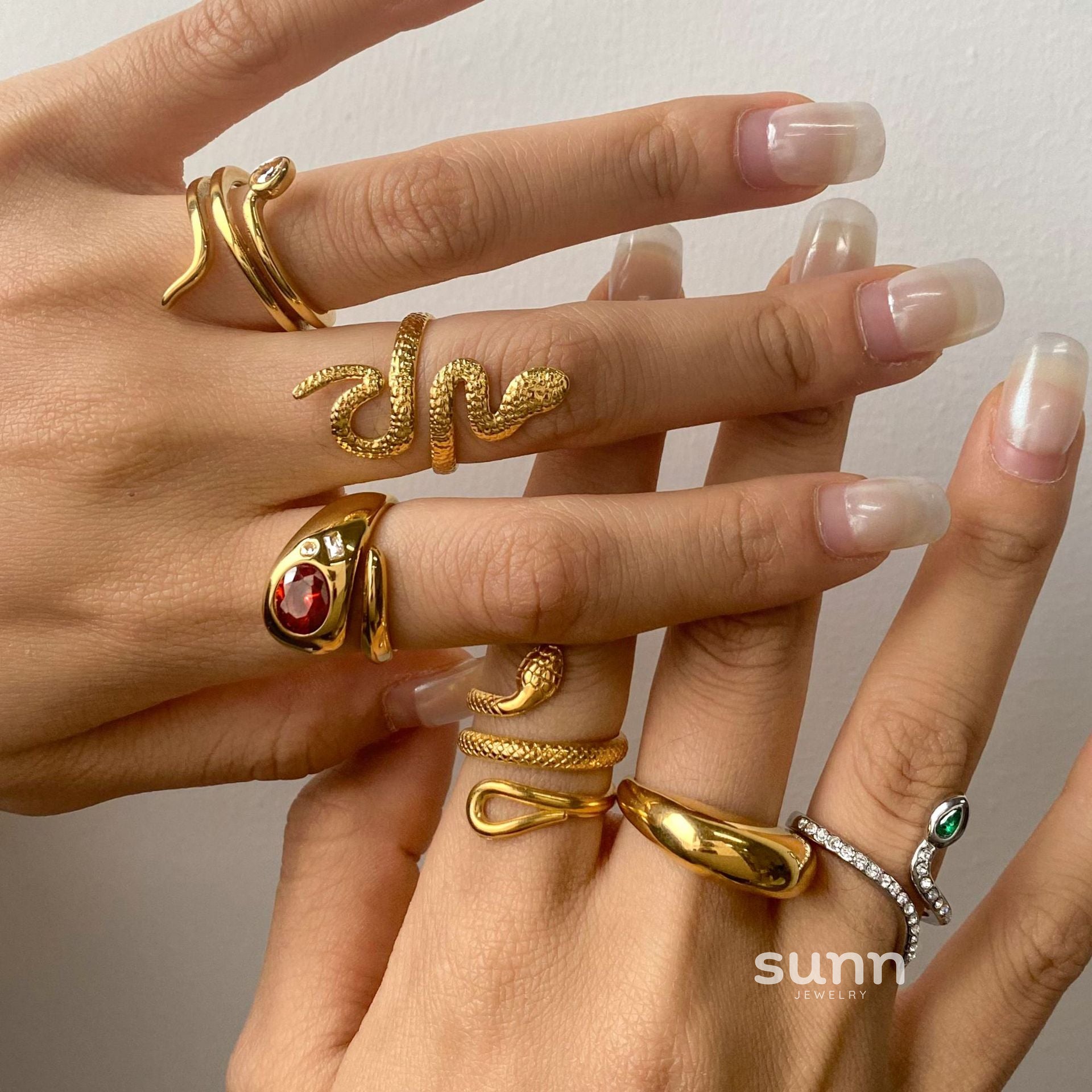 Orion Serpent Embrace Ring [JPXL72U1]
