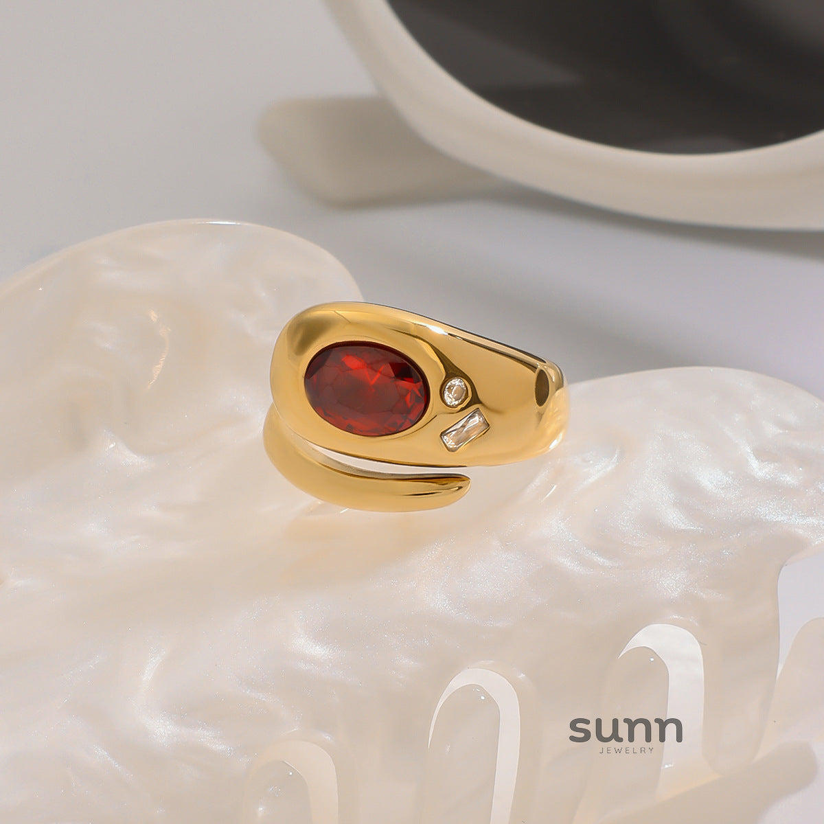 Orion Serpent Embrace Ring [BUZ5MD15]