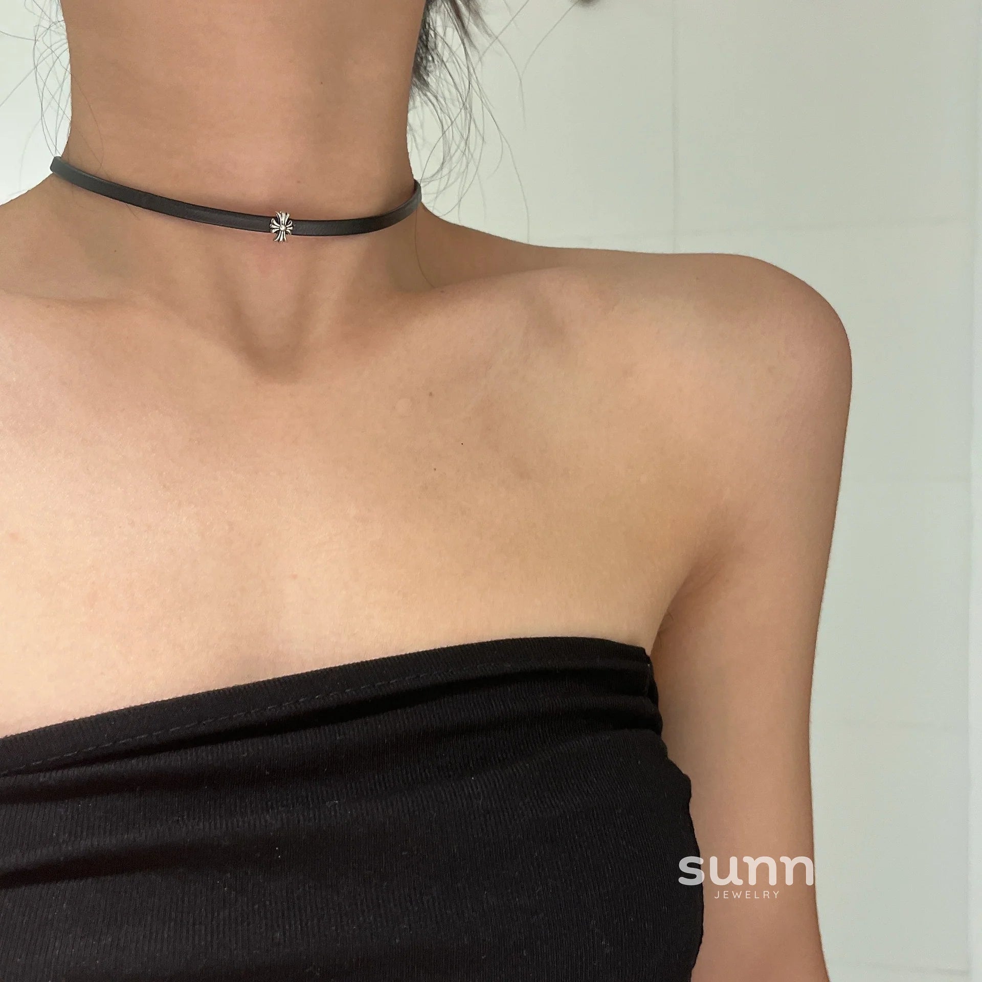 Ottilie Leather Cross Choker