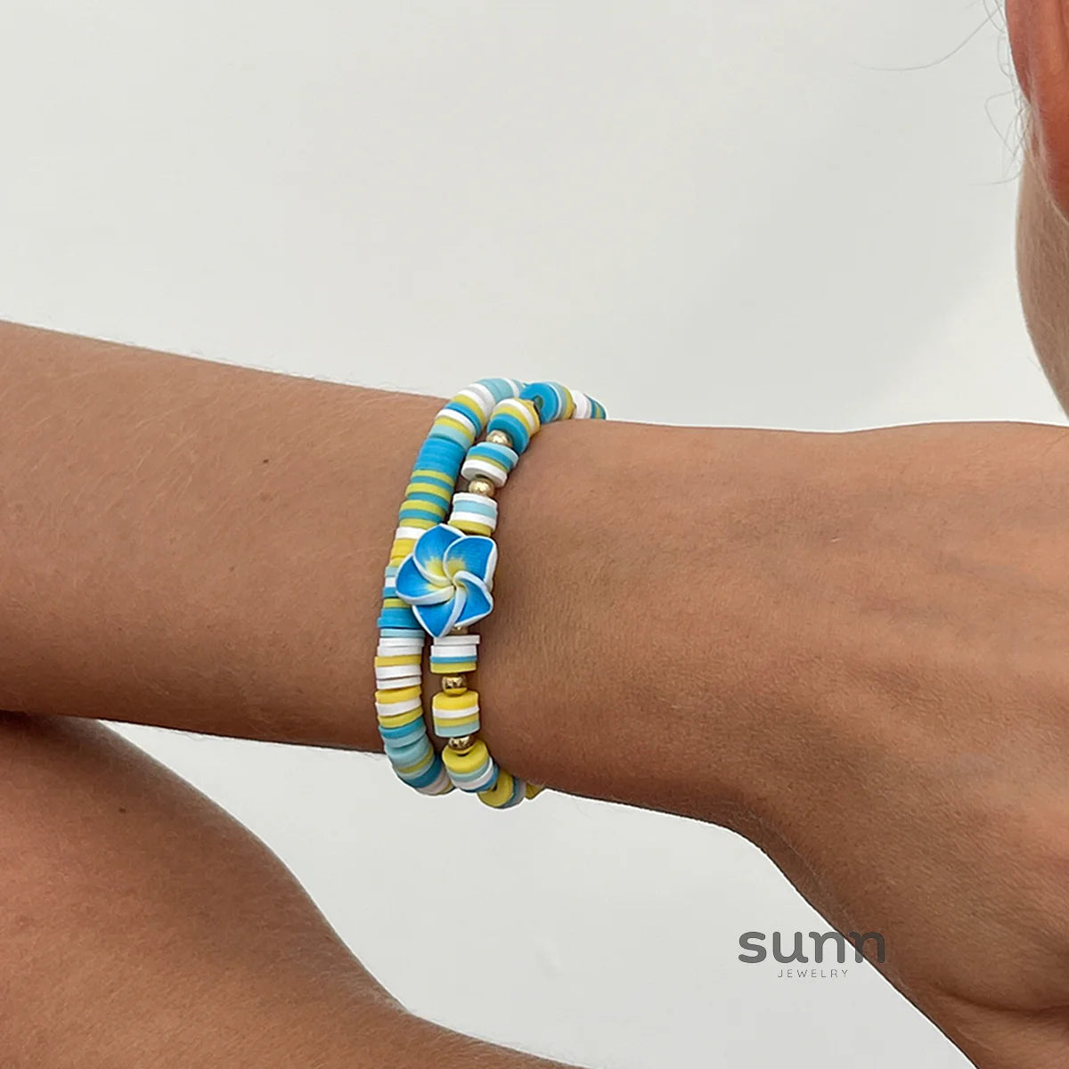 Oumou Plumeria Bead Bracelet Set
