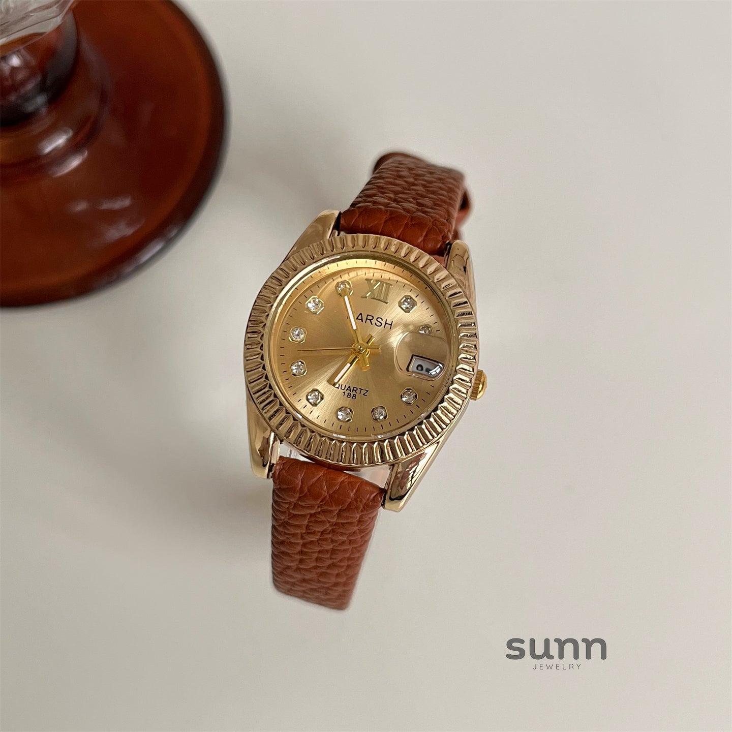 Oumou Retro Convex Watch [65F8STDX]