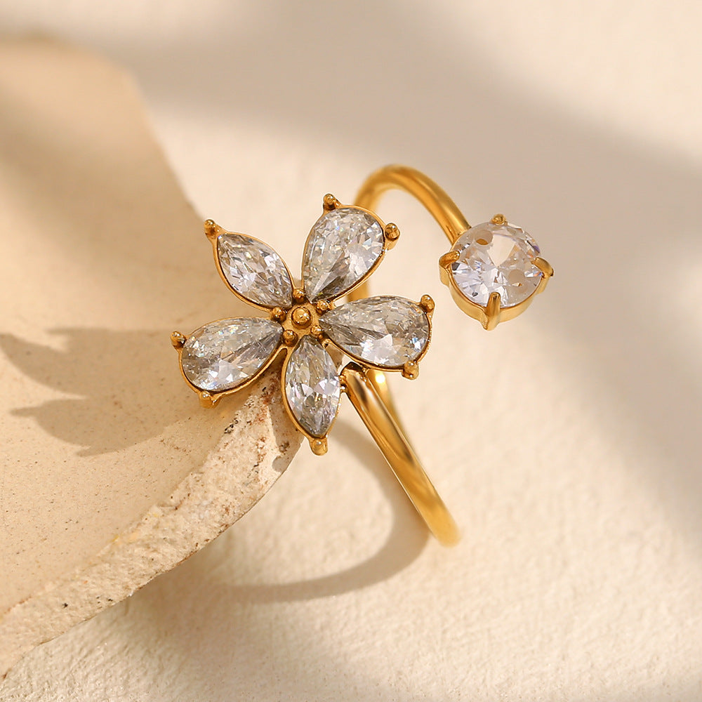 Owen Gold Zircon Flower Ring [QLTR2JOB]