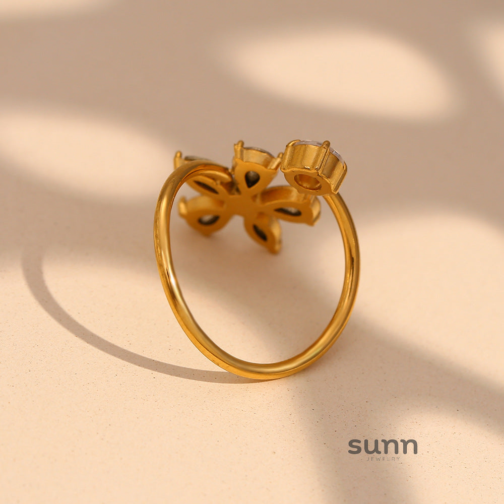 Owen Gold Zircon Flower Ring [EC5IFNRU]