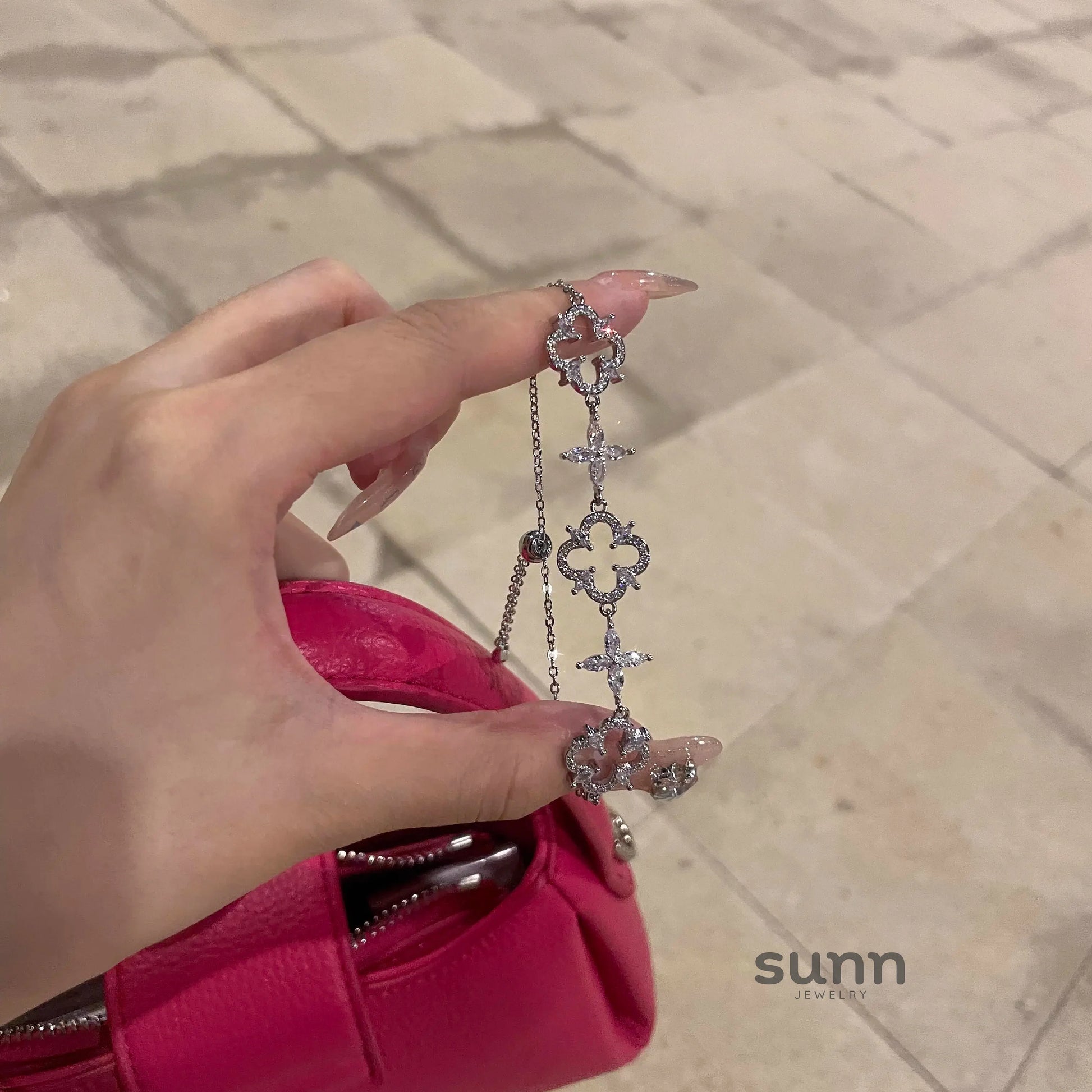 Paetyn Sparkling Clover Bracelet