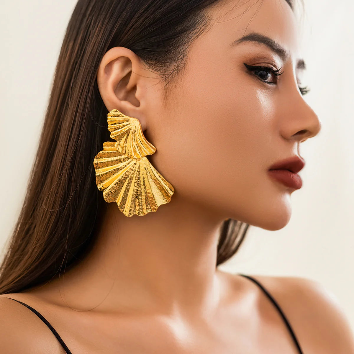 Paislyn Geometric Fan Studs
