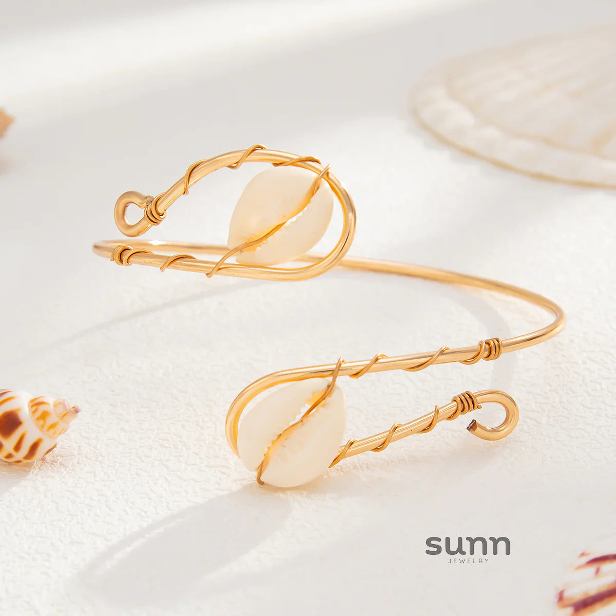 Paisyn Gold Shell Arm Cuff
