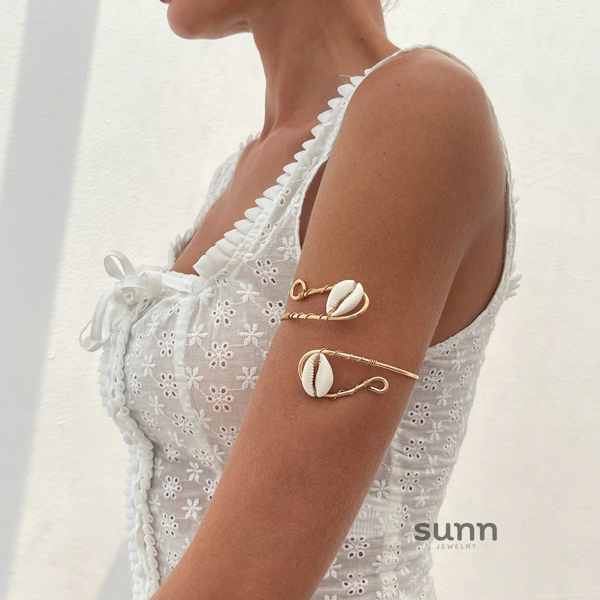Paisyn Gold Shell Arm Cuff