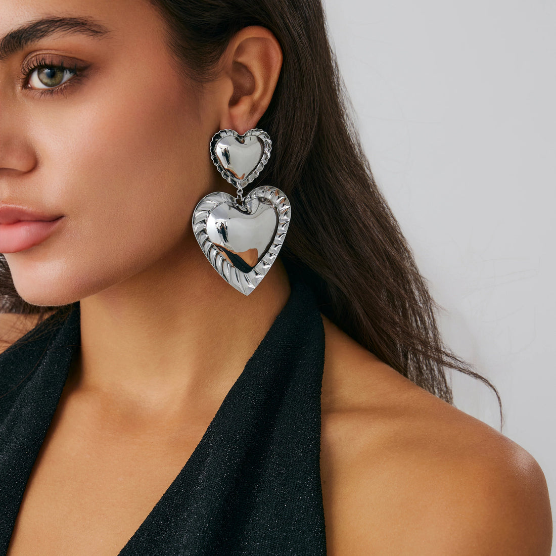 Paizlee Metallic Ruffle Heart Earrings