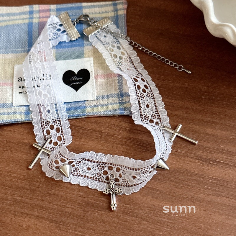Paizley Lace Heart Layered Necklace [651V6DNG]