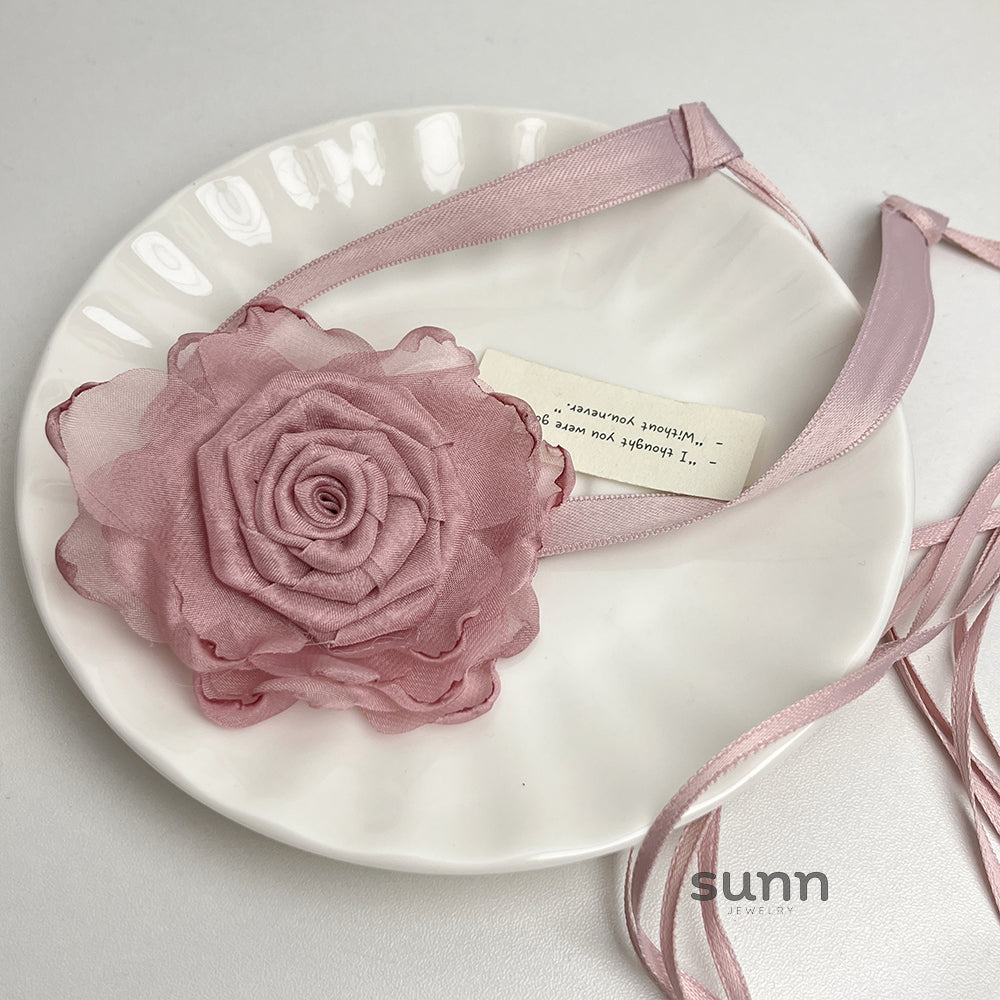 Palmer Dry Rose Choker [V0RH3HZV]